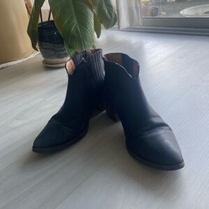 Madewell Black Chelsea Boots Size 7